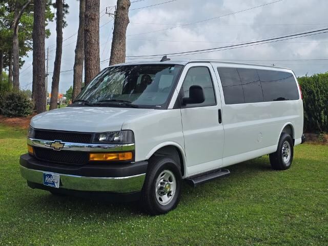2025 Chevrolet Express LT 3500 — photo 1 of 1