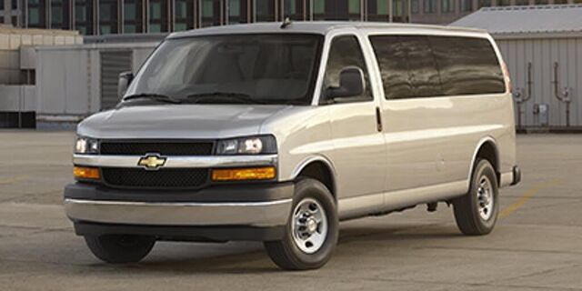 2025 Chevrolet Express LT 3500