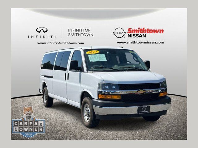 2024 Chevrolet Express Passenger LT