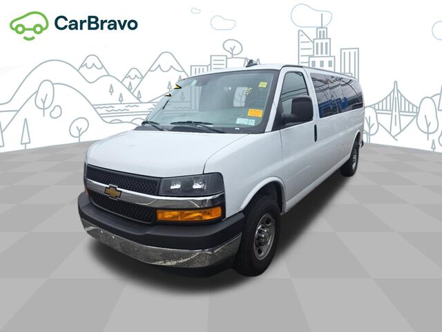 2025 Chevrolet Express Passenger 1LT