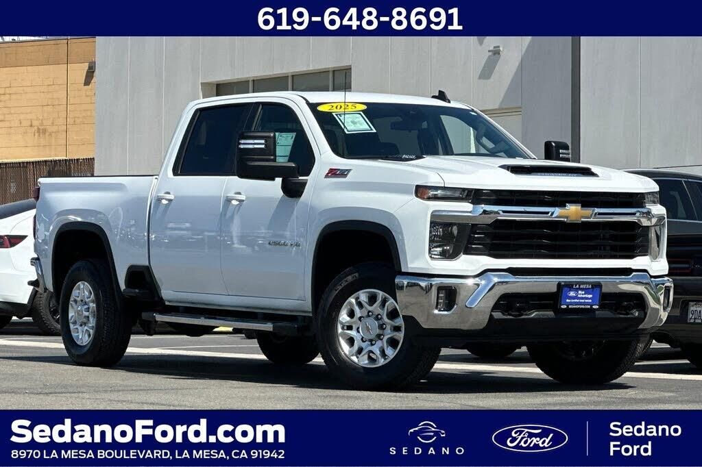 2025 Chevrolet Silverado 2500HD LT — photo 1 of 1