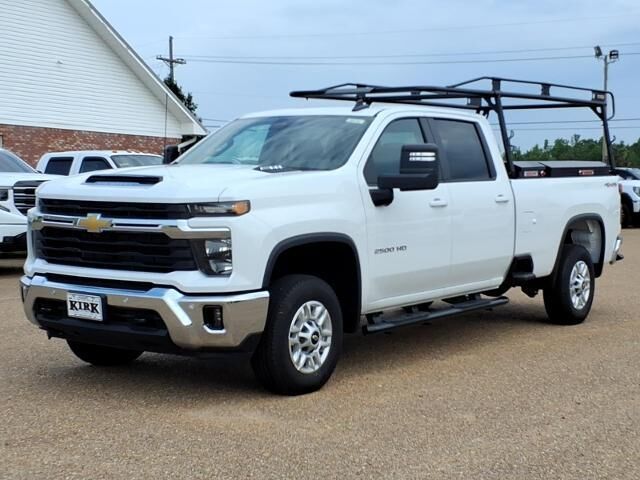 2025 Chevrolet Silverado 2500HD LT — photo 1 of 13