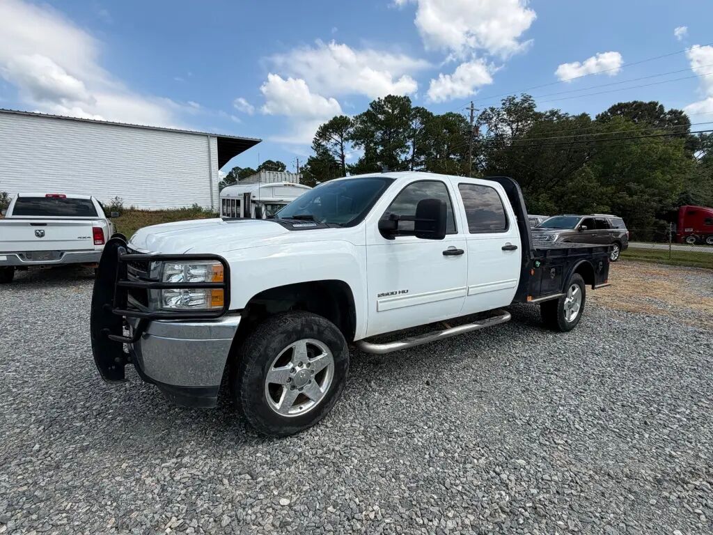 2013 Chevrolet Silverado 2500HD LT — photo 1 of 9