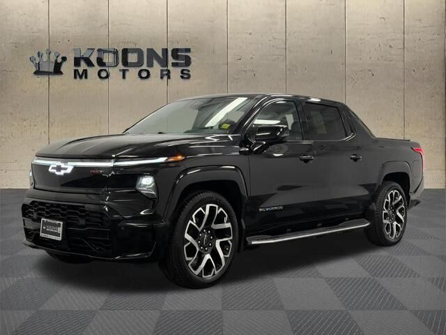 2025 Chevrolet Silverado EV RST