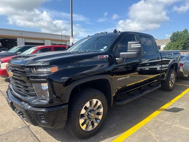 2026 Chevrolet Silverado 2500HD Custom