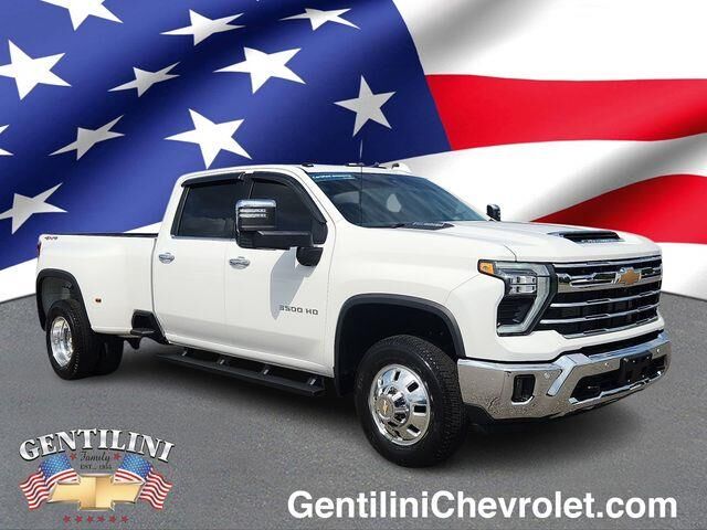 2025 Chevrolet Silverado 3500HD LTZ