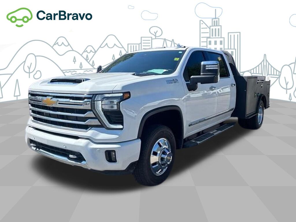 2025 Chevrolet Silverado 3500HD High Country DRW — photo 1 of 7