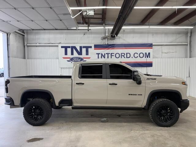 2026 Chevrolet Silverado 2500HD ZR2