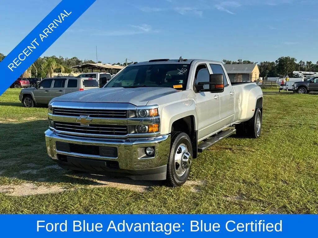 2015 Chevrolet Silverado 3500HD LT — photo 1 of 13