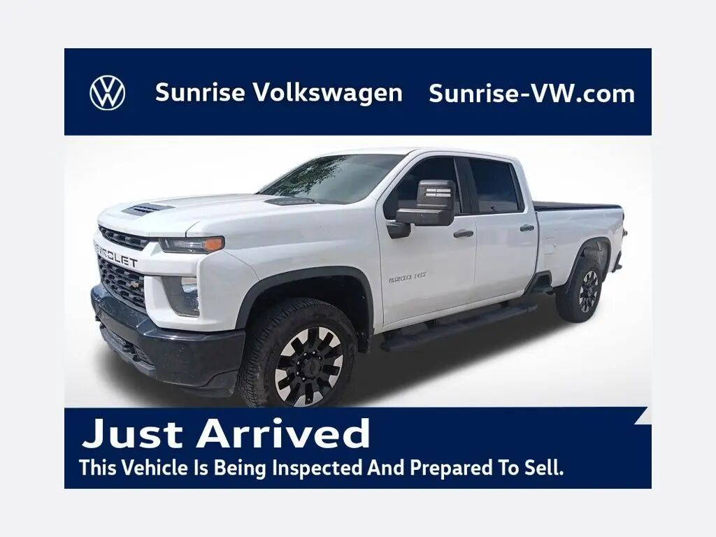 2020 Chevrolet Silverado 2500HD Custom — photo 1 of 9