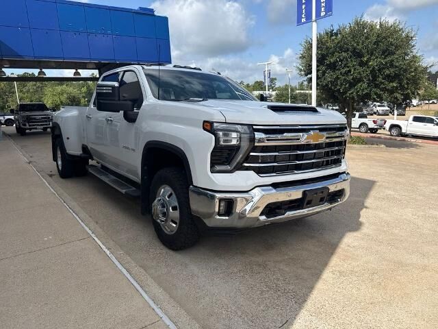 2024 Chevrolet Silverado 3500HD LTZ