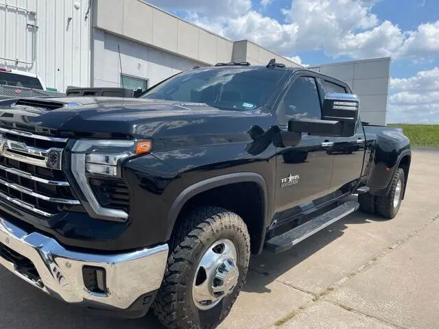 2024 Chevrolet Silverado 3500HD LTZ