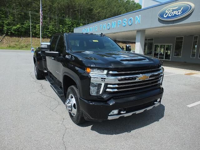 2023 Chevrolet Silverado 3500HD High Country