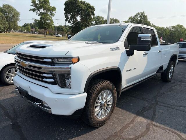 2022 Chevrolet Silverado 3500HD High Country