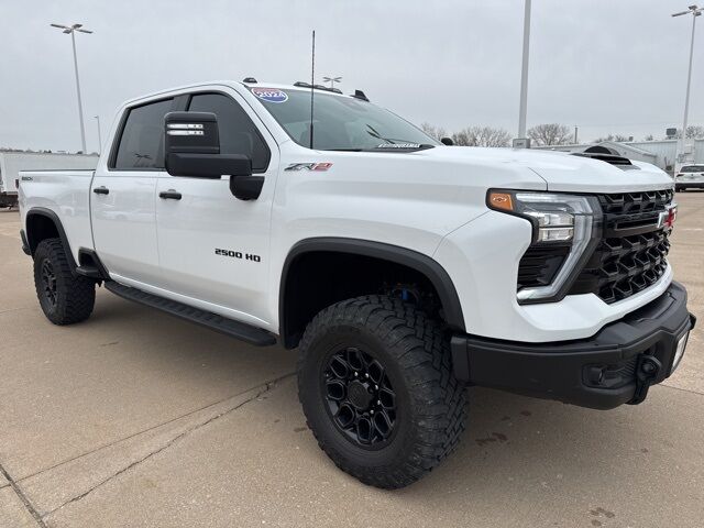 2024 Chevrolet Silverado 2500HD ZR2