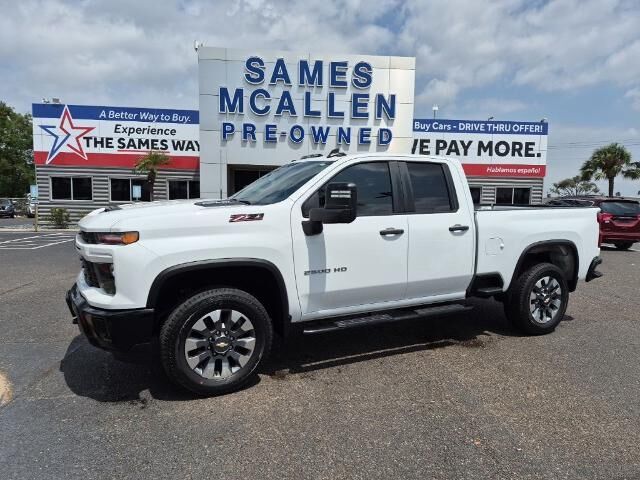 2024 Chevrolet Silverado 2500HD Custom — photo 1 of 13