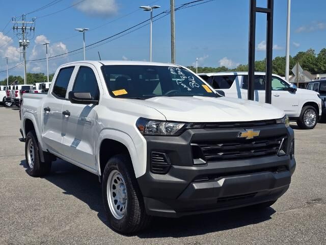 2024 Chevrolet Colorado Work Truck — photo 1 of 13