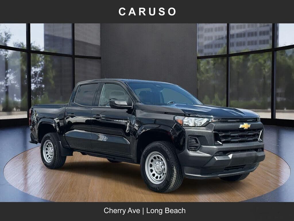 2024 Chevrolet Colorado Work Truck — photo 1 of 2