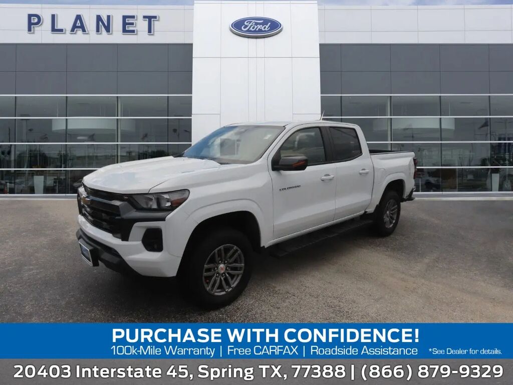 2024 Chevrolet Colorado LT — photo 1 of 13