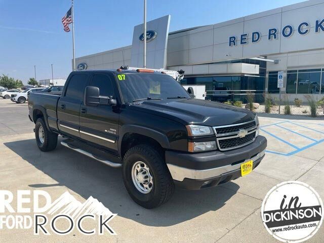 2007 Chevrolet Silverado 2500HD Classic Work Truck — photo 1 of 13