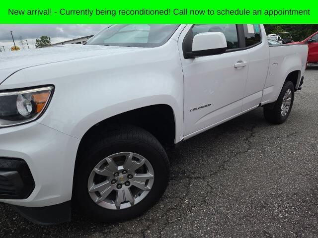 2022 Chevrolet Colorado LT — photo 1 of 7