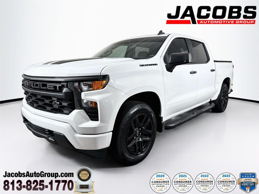 2024 Chevrolet Silverado 1500 Custom — photo 1 of 39