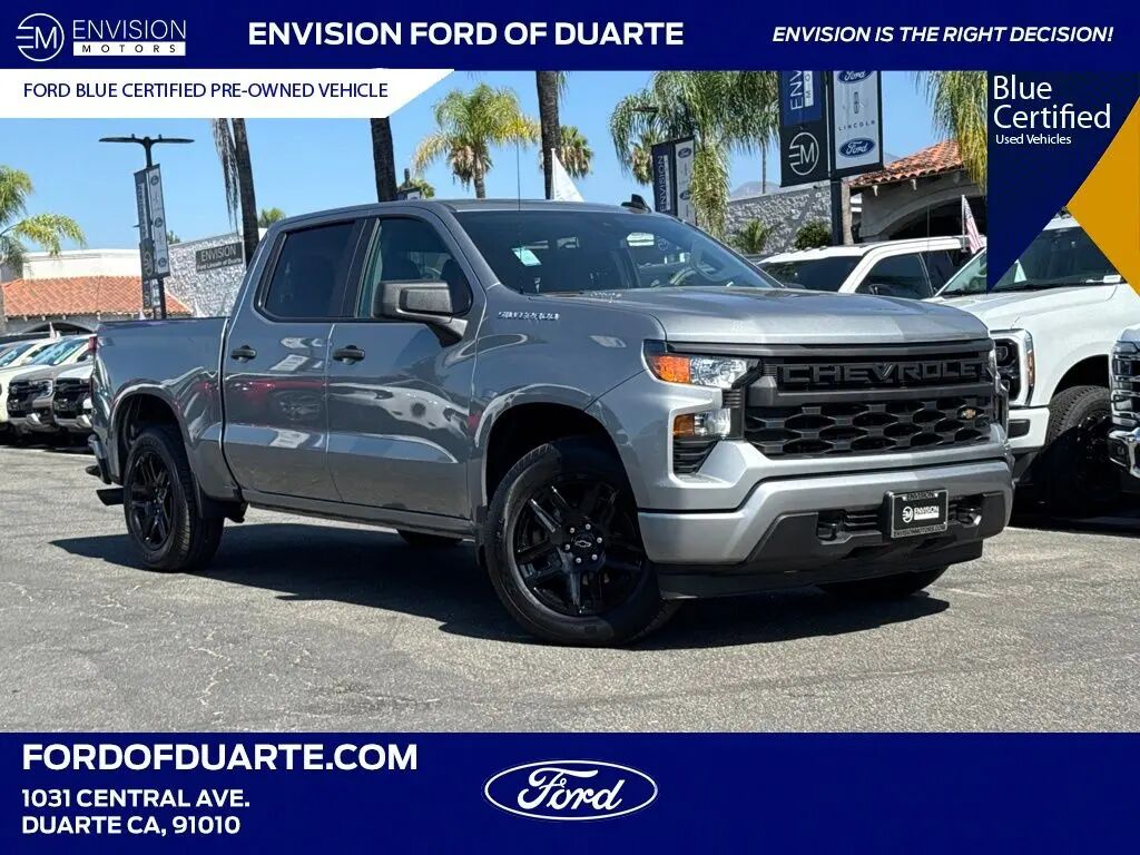 2025 Chevrolet Silverado 1500 Custom — photo 1 of 13