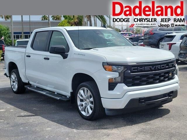 2025 Chevrolet Silverado 1500 Custom — photo 1 of 12