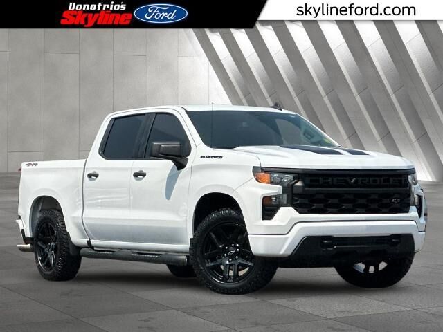 2022 Chevrolet Silverado 1500 Custom