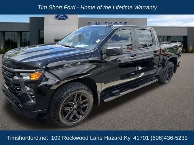 2024 Chevrolet Silverado 1500 Custom — photo 1 of 13