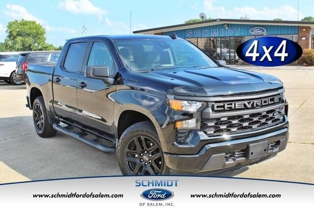 2024 Chevrolet Silverado 1500 Custom