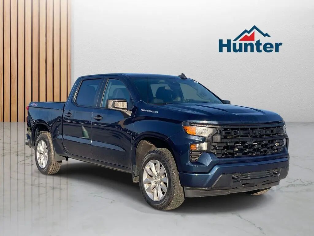 2022 Chevrolet Silverado 1500 Custom — photo 1 of 26