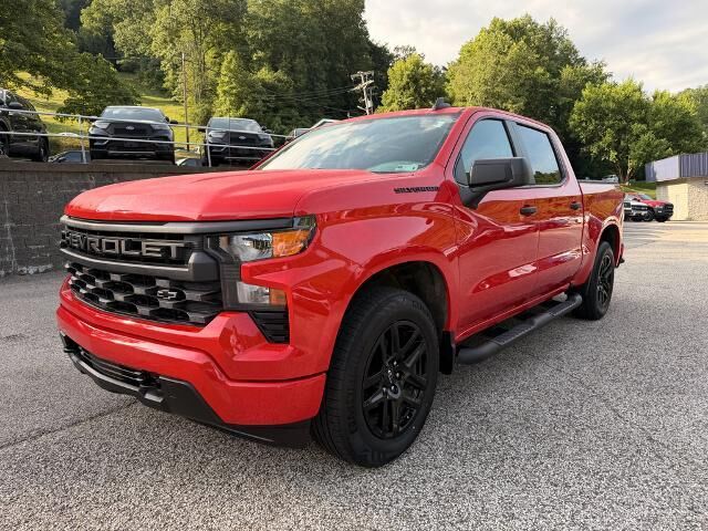 2024 Chevrolet Silverado 1500 Custom