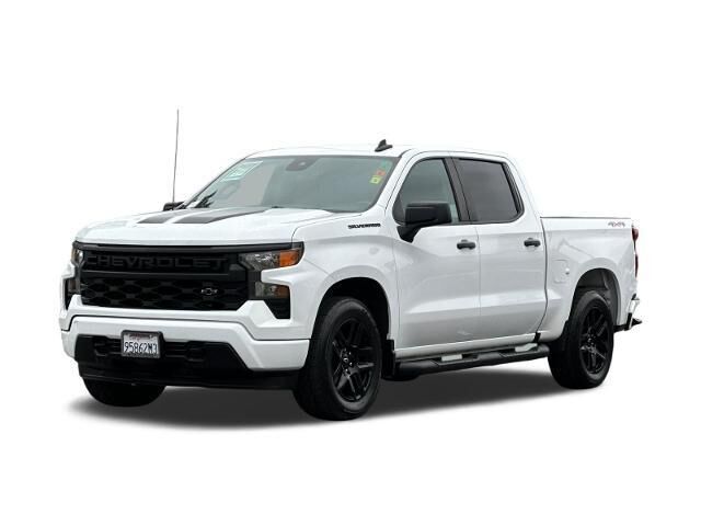 2022 Chevrolet Silverado 1500 Custom — photo 1 of 11