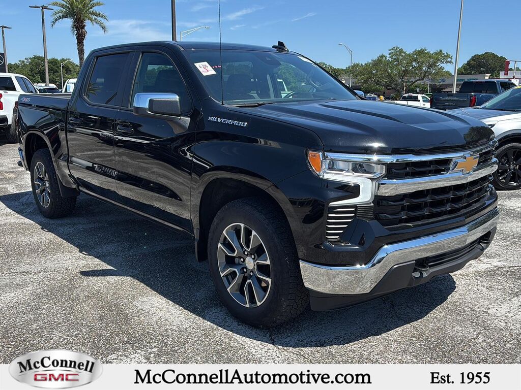 2024 Chevrolet Silverado 1500 LT — photo 1 of 20