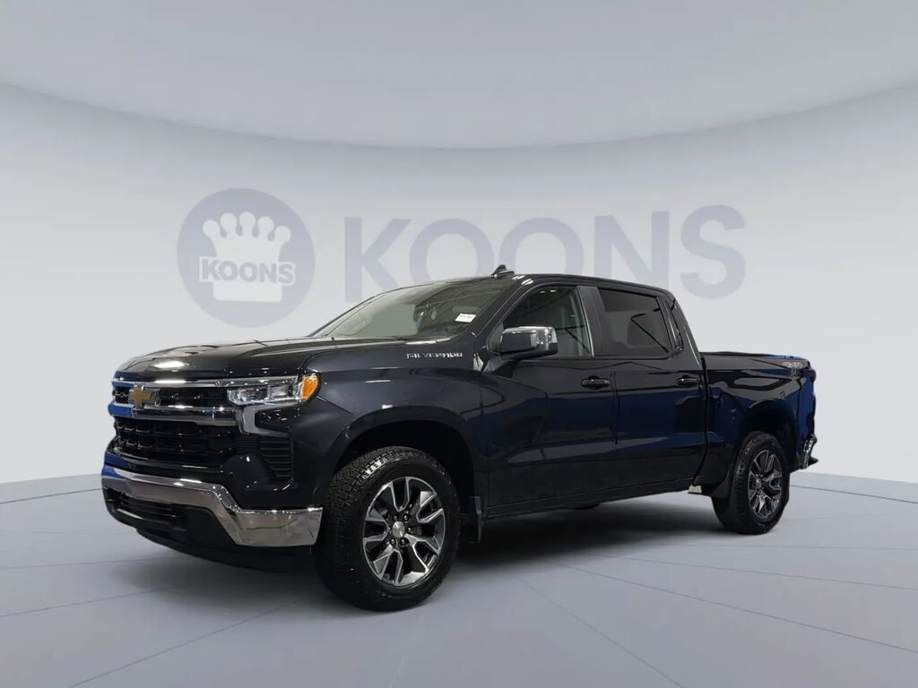 2024 Chevrolet Silverado 1500 LT — photo 1 of 13