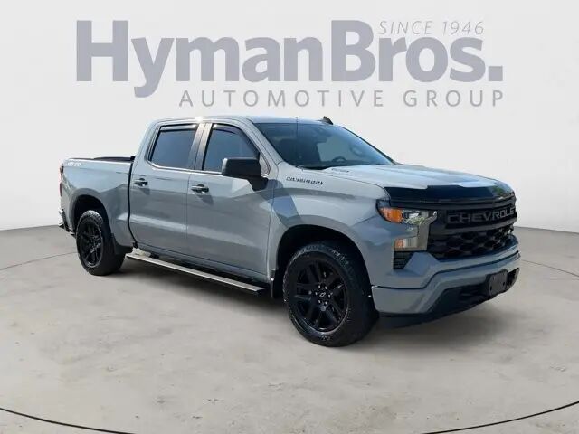 2025 Chevrolet Silverado 1500 Custom