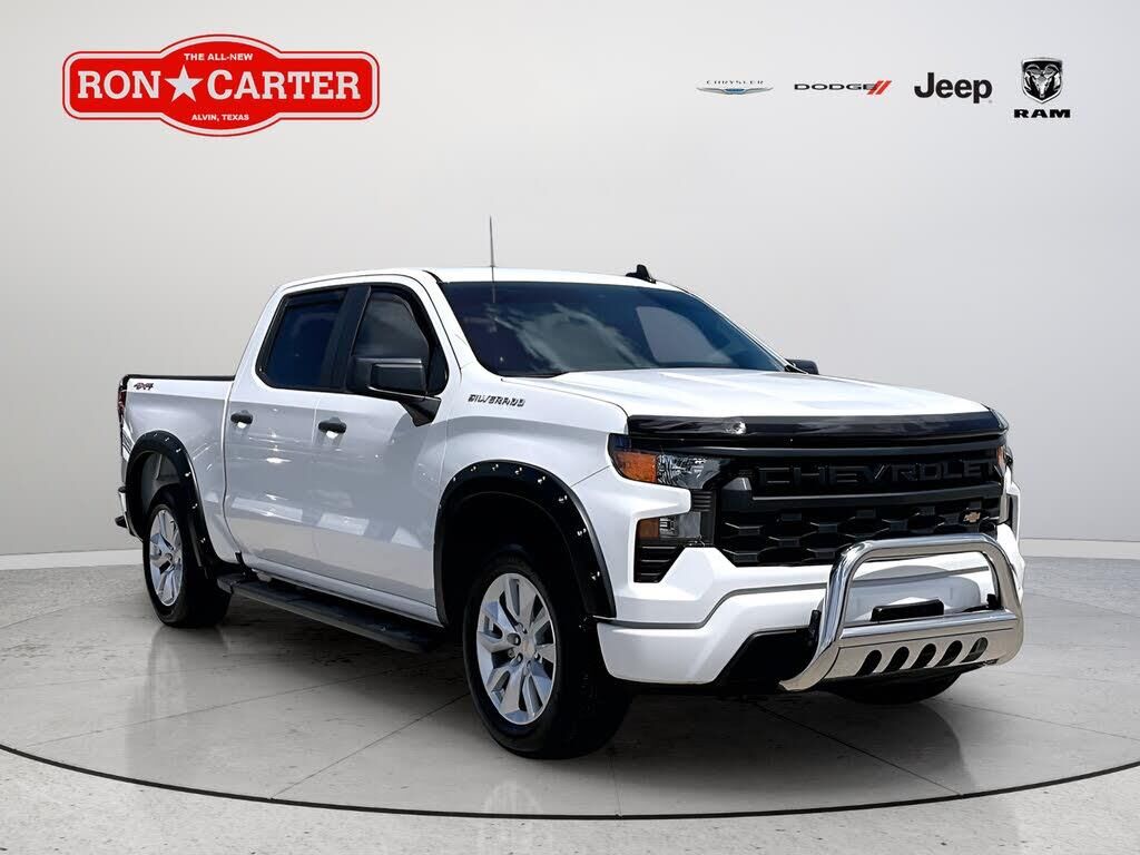 2025 Chevrolet Silverado 1500 Custom — photo 1 of 1