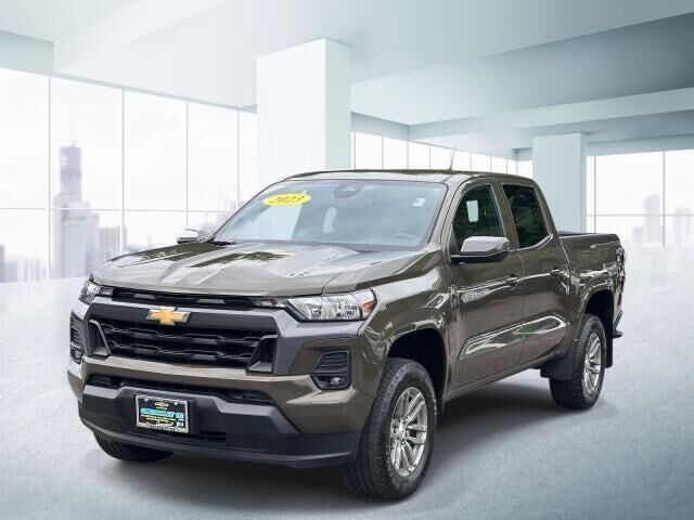 2023 Chevrolet Colorado LT — photo 1 of 13