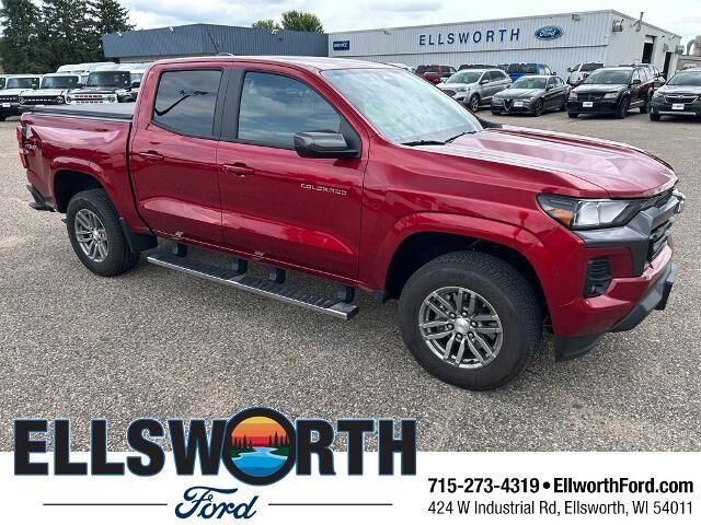 2024 Chevrolet Colorado LT