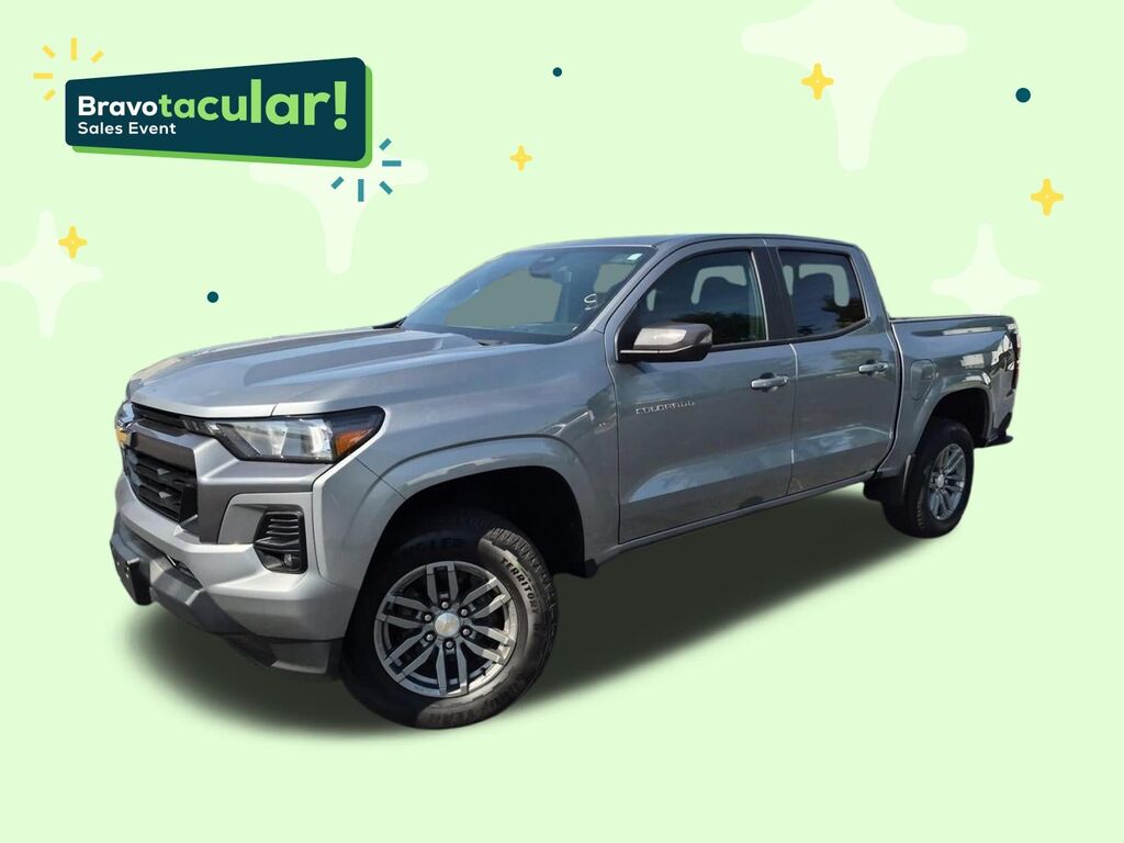 2023 Chevrolet Colorado 4WD LT — photo 1 of 7