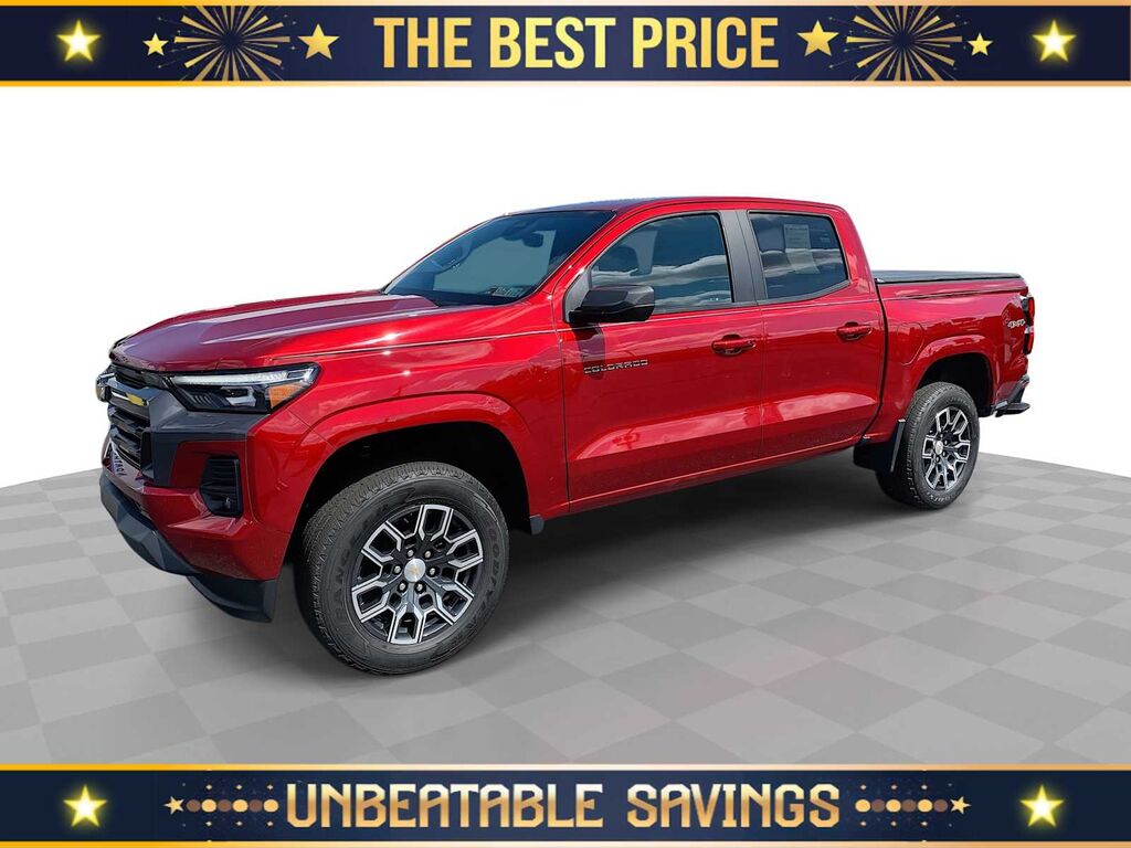 2023 Chevrolet Colorado 4WD LT — photo 1 of 13