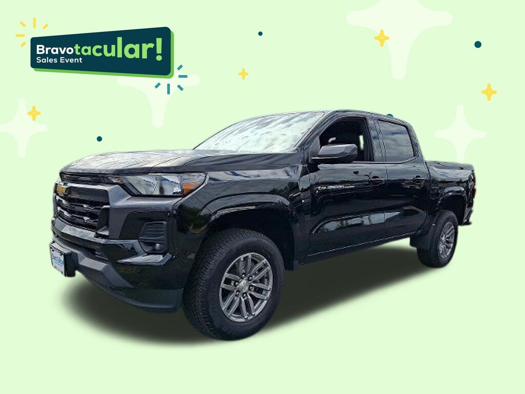 2023 Chevrolet Colorado 4WD LT — photo 1 of 7
