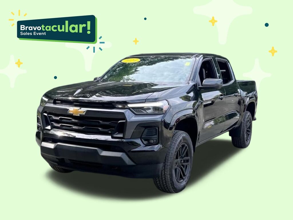 2024 Chevrolet Colorado LT — photo 1 of 7