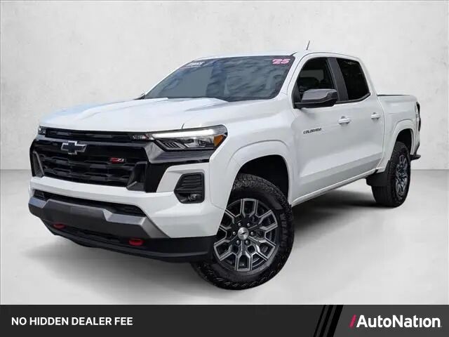 2025 Chevrolet Colorado Z71 — photo 1 of 13