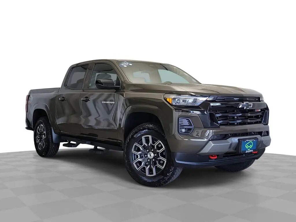 2024 Chevrolet Colorado Z71 — photo 1 of 28