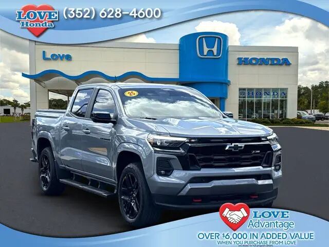 2025 Chevrolet Colorado Z71 — photo 1 of 13