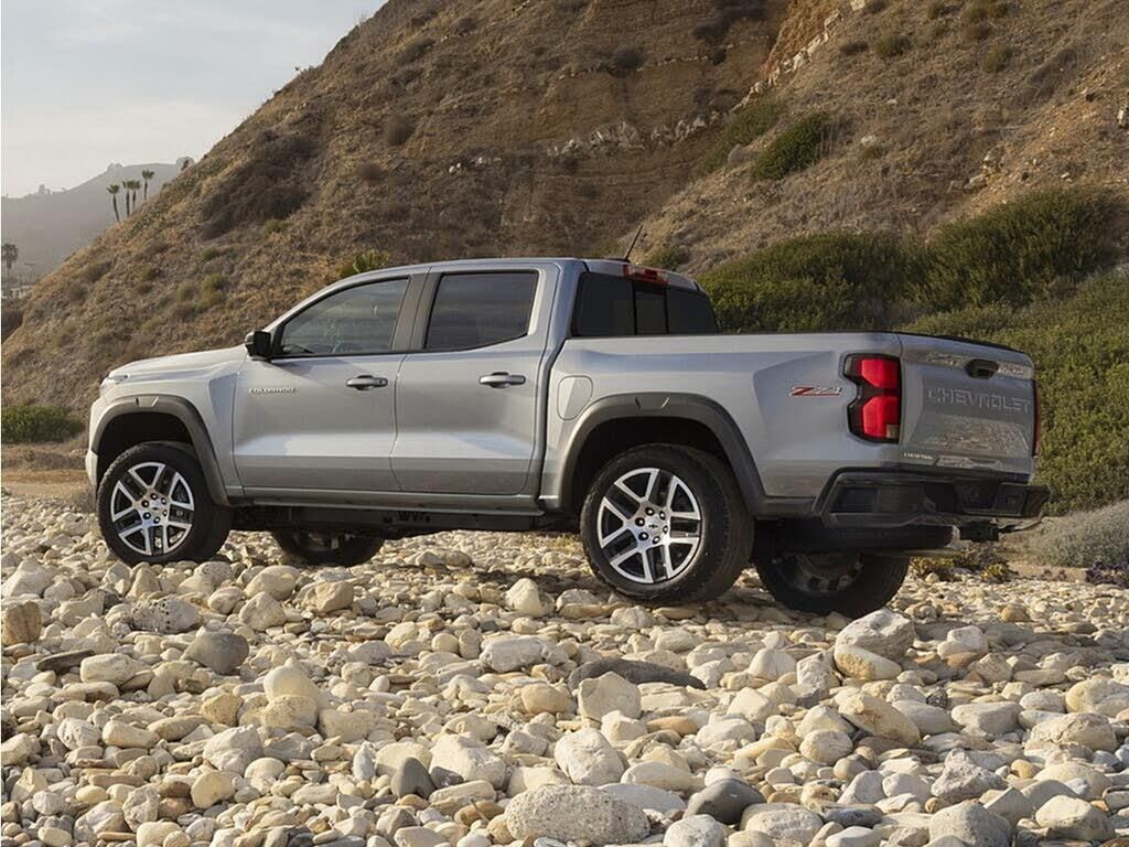 2023 Chevrolet Colorado Z71 — photo 1 of 1