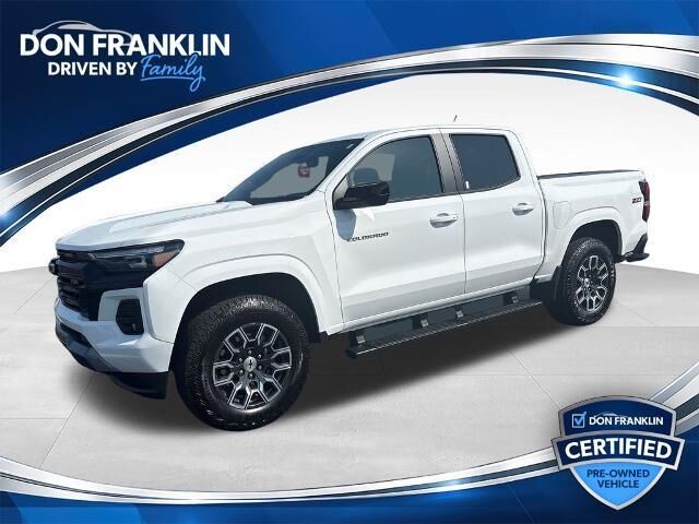 2025 Chevrolet Colorado Z71 — photo 1 of 13