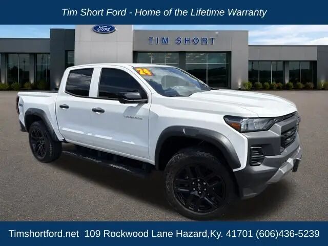 2024 Chevrolet Colorado Trail Boss — photo 1 of 13